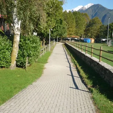 Tschuetta Ferienhaus Сasa de vacaciones *